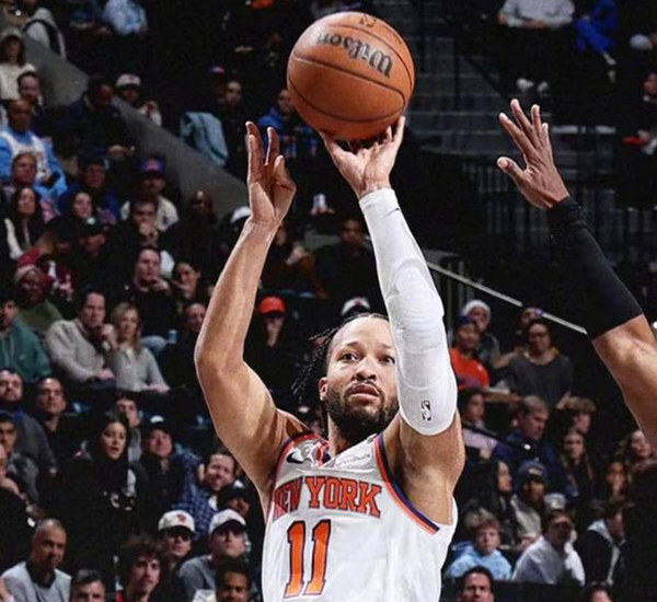 布伦森30+9率尼克斯复仇<a href=/halkan/lanqiuzhibo/magic/ target=_blank class=infotextkey>魔术</a> 三连胜紧追东部第一